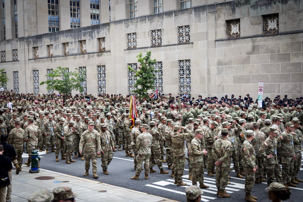 Soldiers prepare for Army Birthday Parade