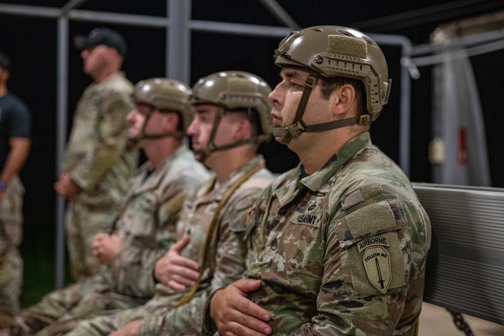 1-507TH PIR BASIC AIRBORNE COURSE