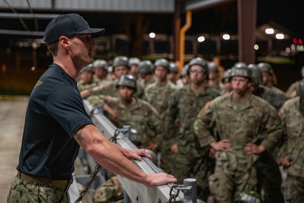 1-507TH PIR BASIC AIRBORNE COURSE