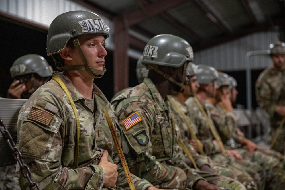 1-507TH PIR BASIC AIRBORNE COURSE