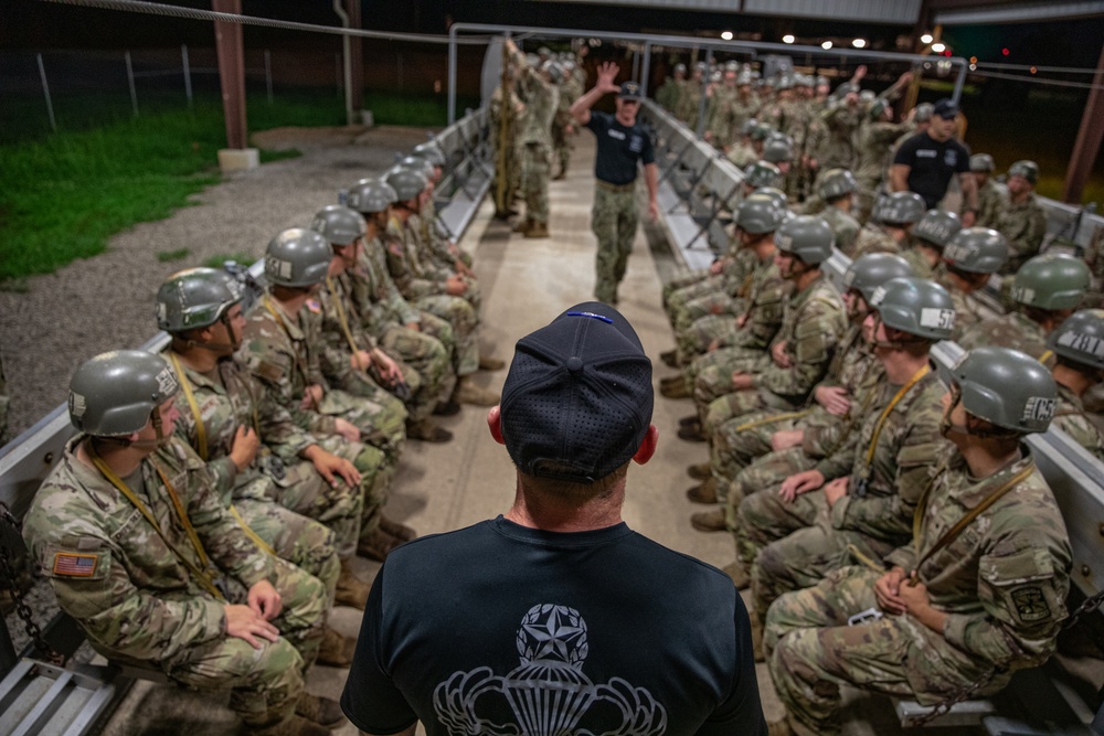1-507TH PIR BASIC AIRBORNE COURSE
