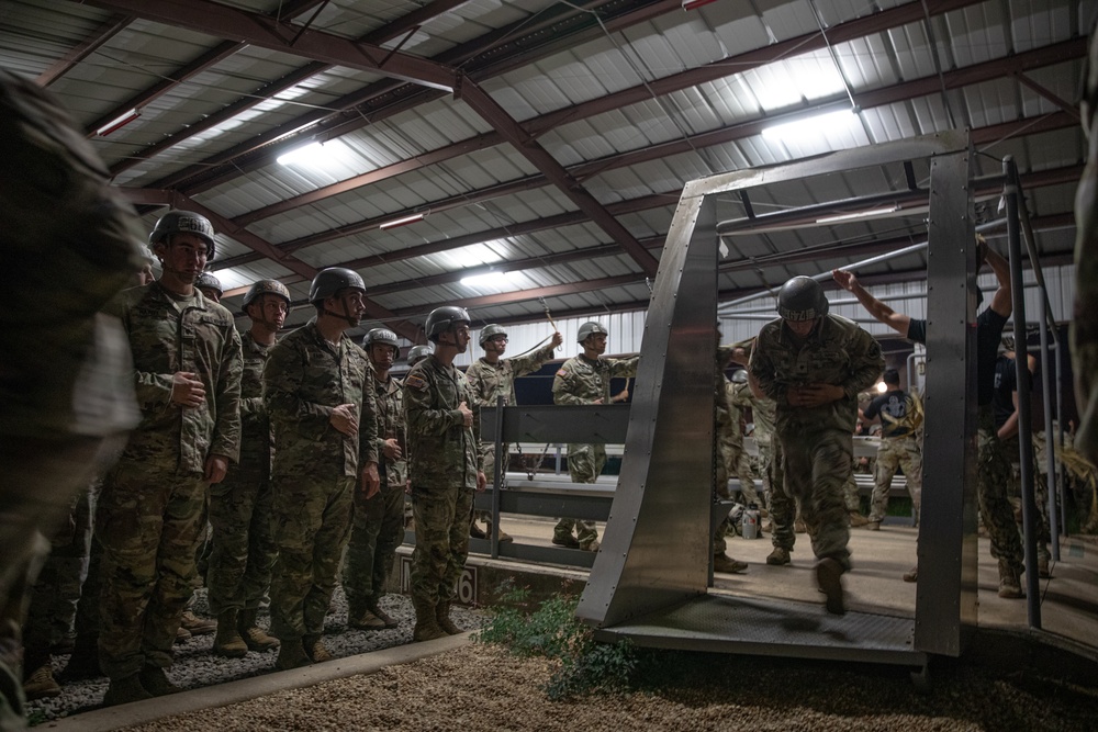 1-507TH PIR BASIC AIRBORNE COURSE