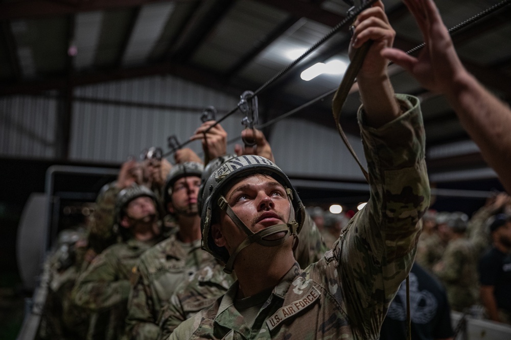 1-507TH PIR BASIC AIRBORNE COURSE