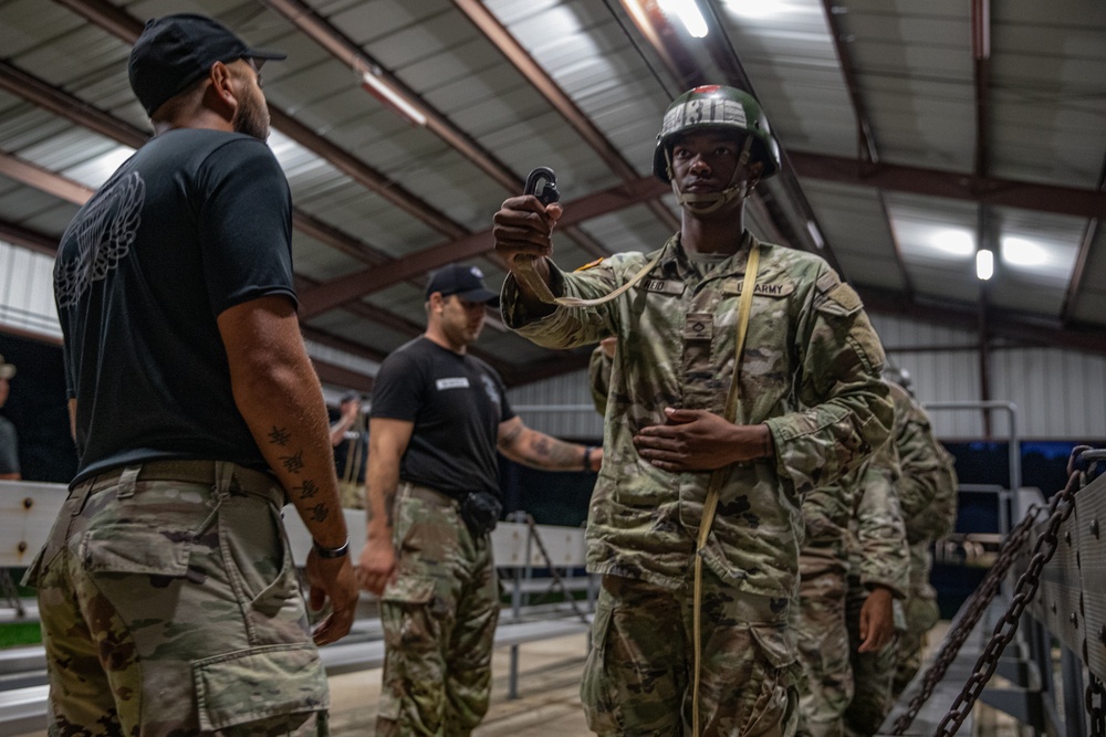 1-507TH PIR BASIC AIRBORNE COURSE