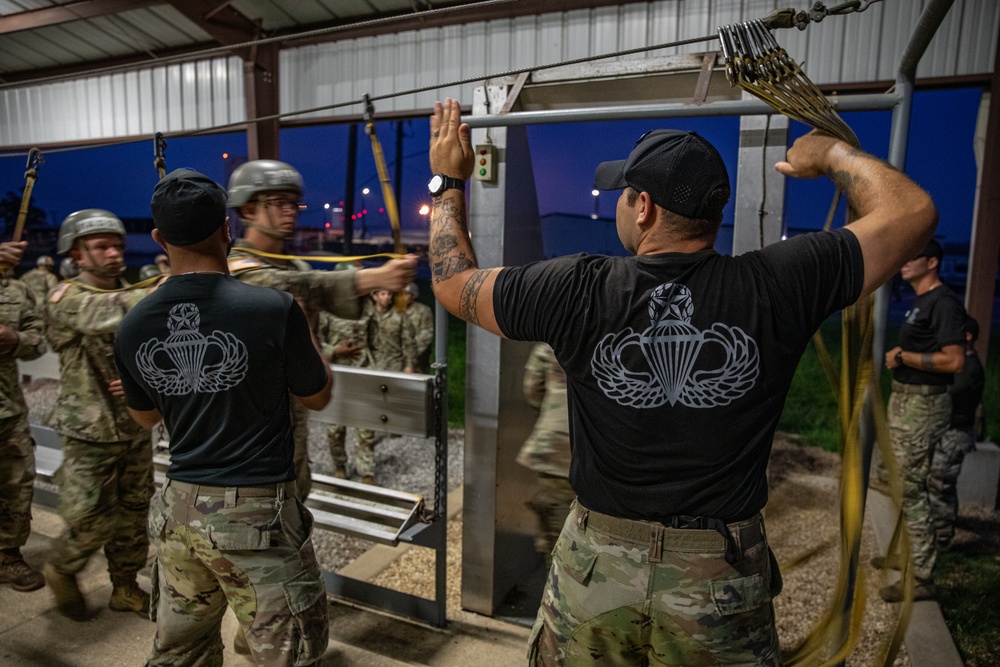 1-507TH PIR BASIC AIRBORNE COURSE