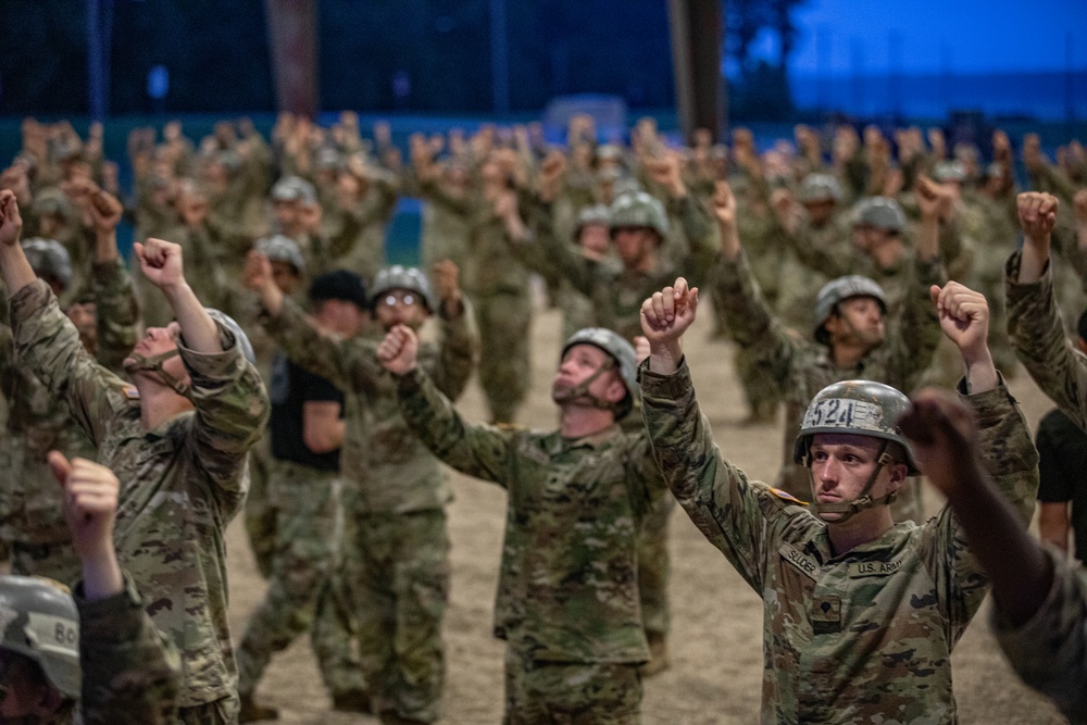 1-507TH PIR BASIC AIRBORNE COURSE