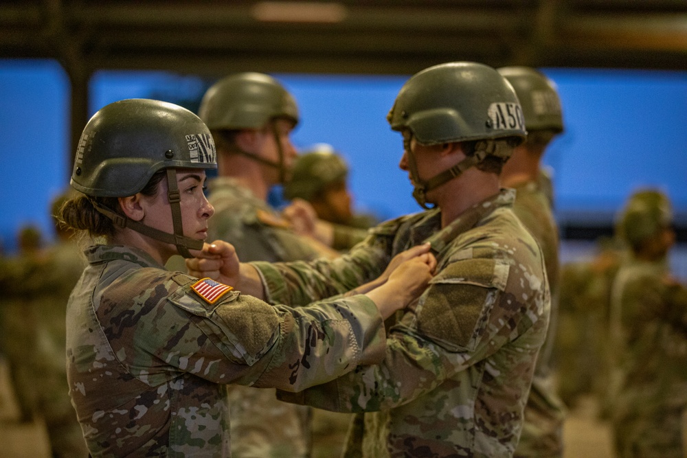 1-507TH PIR BASIC AIRBORNE COURSE