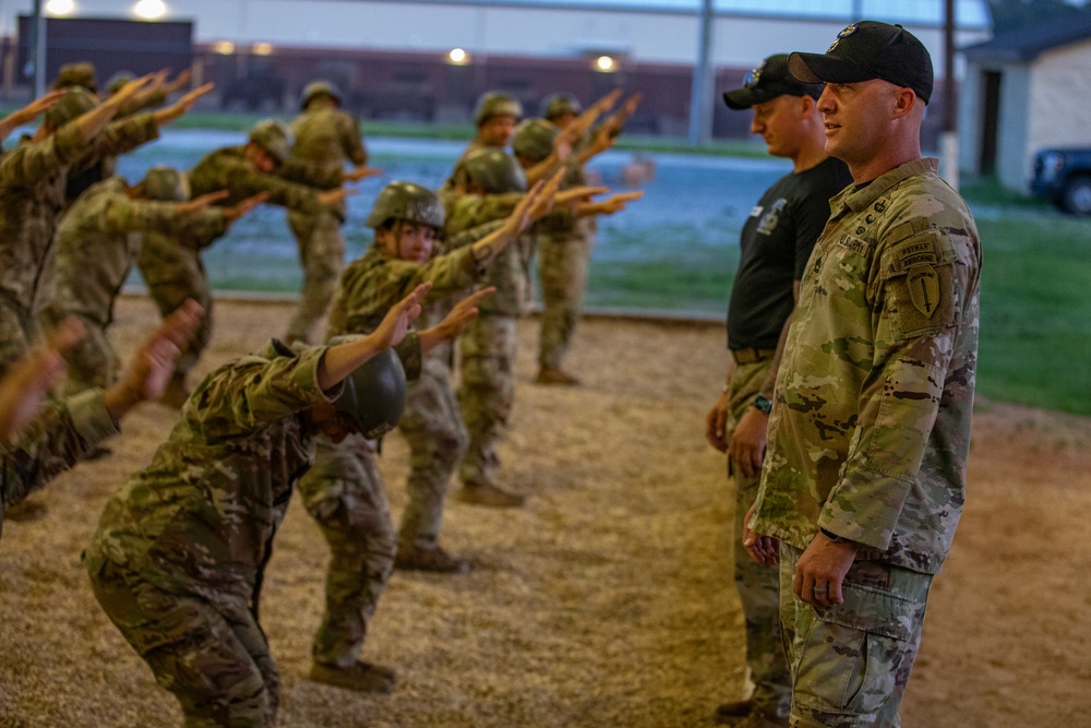 1-507TH PIR BASIC AIRBORNE COURSE