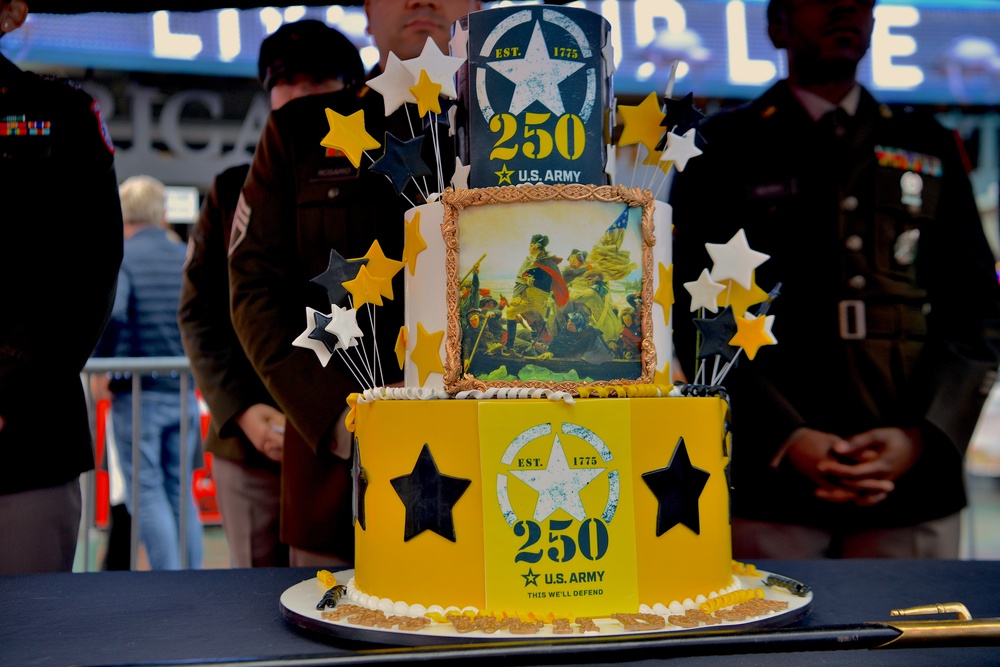 Soldiers celebrate Army’s 250th Birthday in Times Square