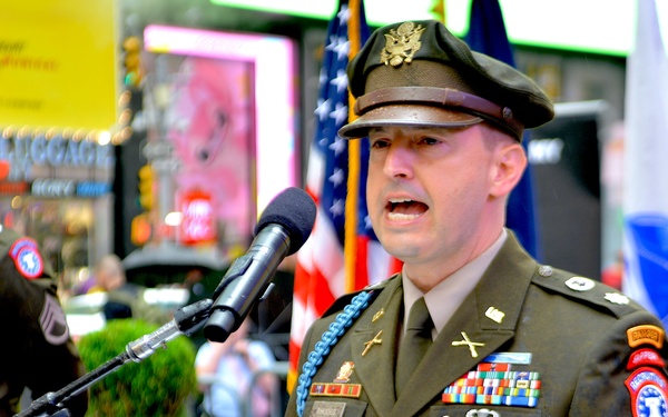 Soldiers celebrate Army’s 250th Birthday in Times Square