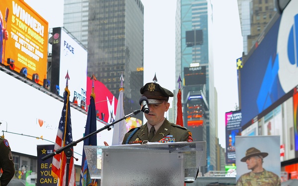 Soldiers celebrate Army’s 250th Birthday in Times Square