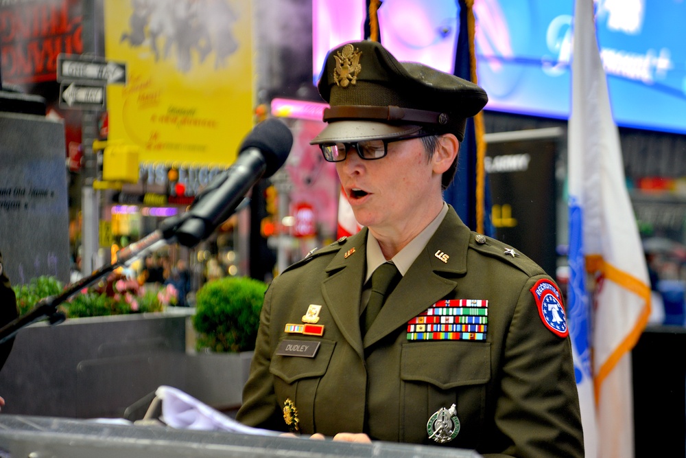 Soldiers celebrate Army’s 250th Birthday in Times Square