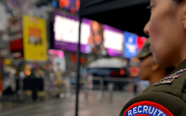 Soldiers celebrate Army’s 250th Birthday in Times Square