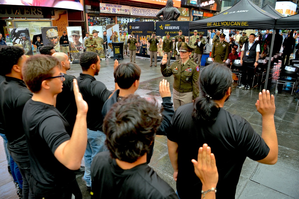 Soldiers celebrate Army’s 250th Birthday in Times Square