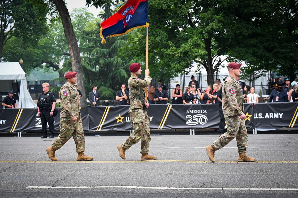 Paratroopers and Soldiers march in Birthday Parade