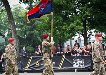 Paratroopers and Soldiers march in Birthday Parade