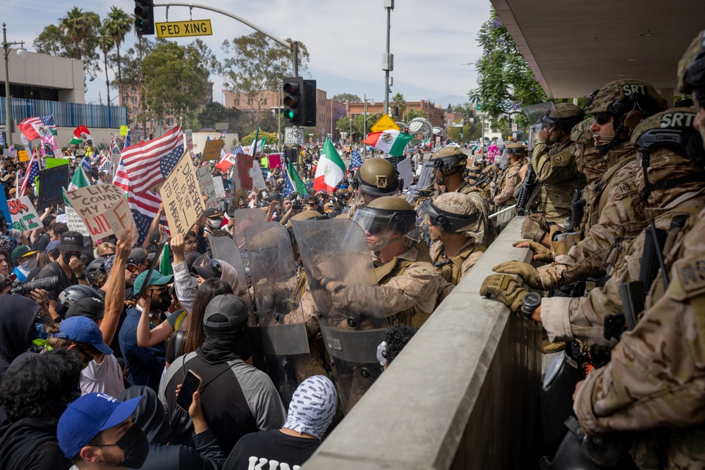 U.S. Marines, California Army National Guard, Department of Homeland Security guard federal building