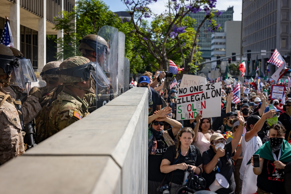 U.S. Marines, California Army National Guard, Department of Homeland Security guard federal building