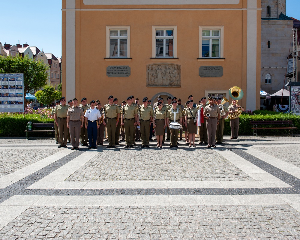 1st Armored Division Band Celebrates the U.S. Army's 250th Birthday in Poland