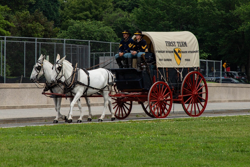 U.S. Army Soldiers, Equipment and Equestrian Teams Merge to Head to the Parade