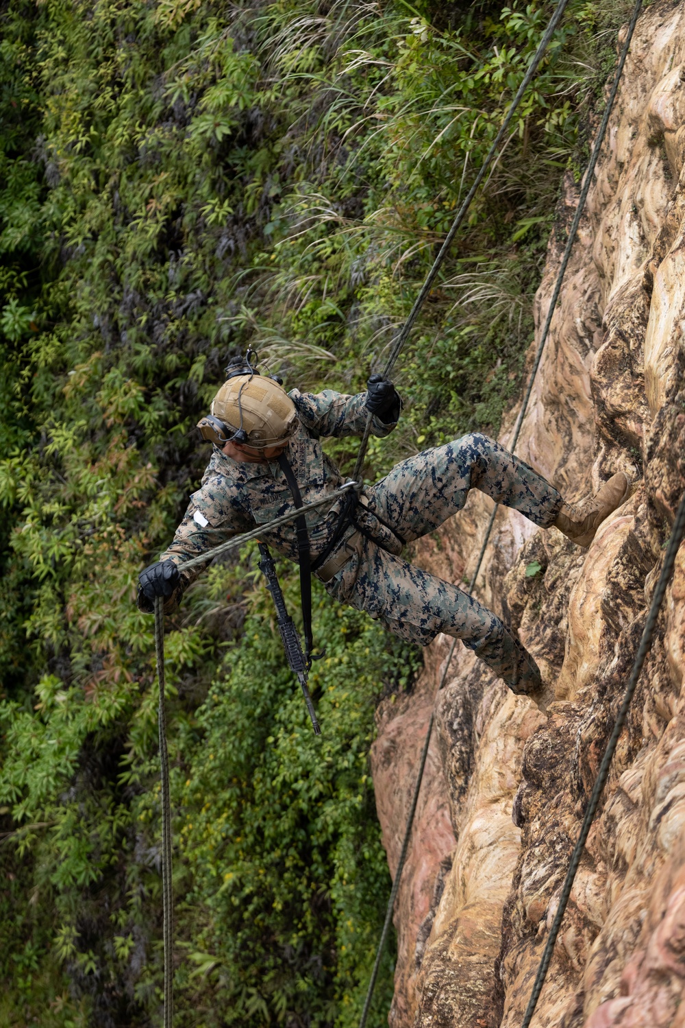 Jungle Leaders Course 2-25| Cliff Rappel