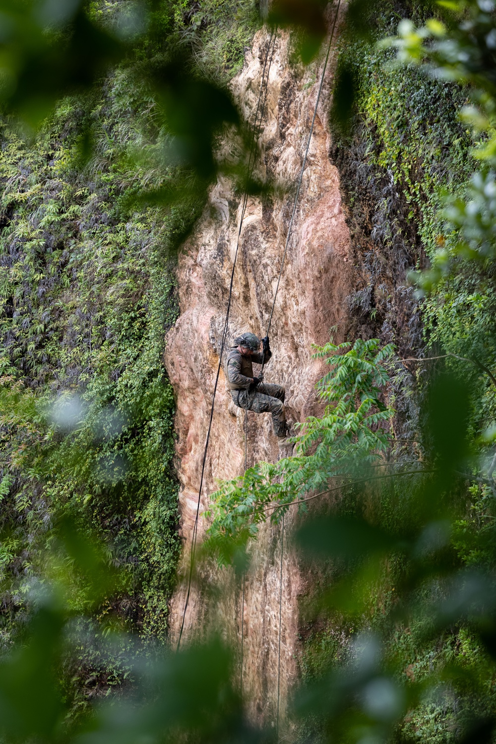 Jungle Leaders Course 2-25| Cliff Rappel