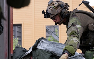U.S. and Sweden conclude bilateral training