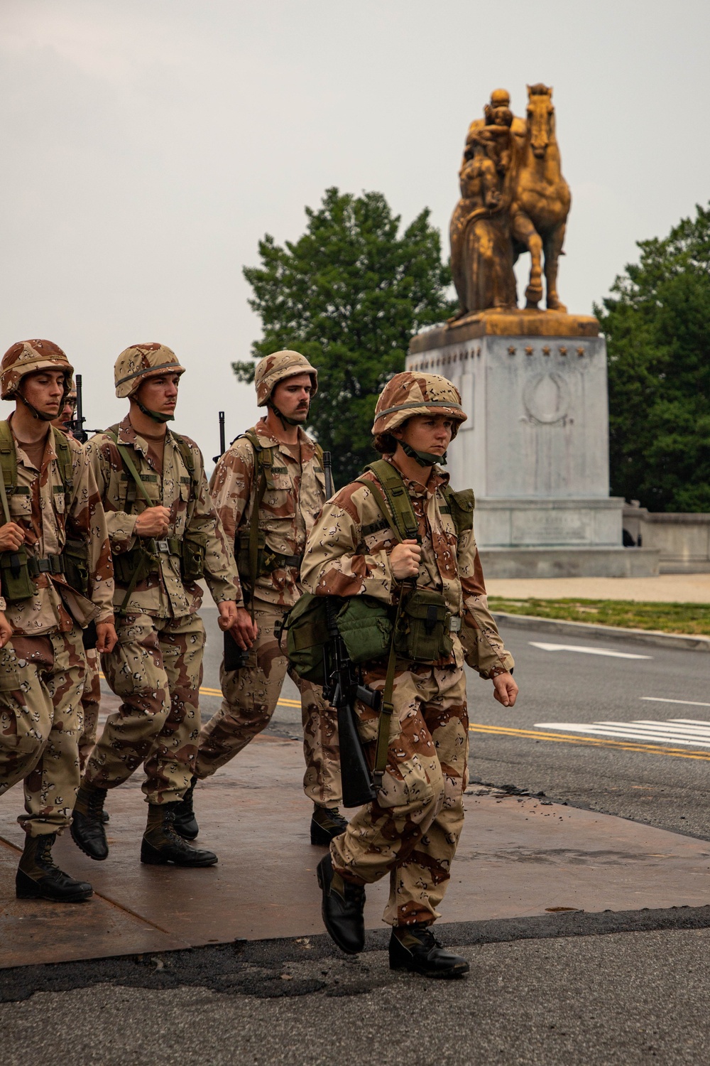 U.S. Army Soldiers, Equipment and Equestrian Teams Merge to Head to the Parade