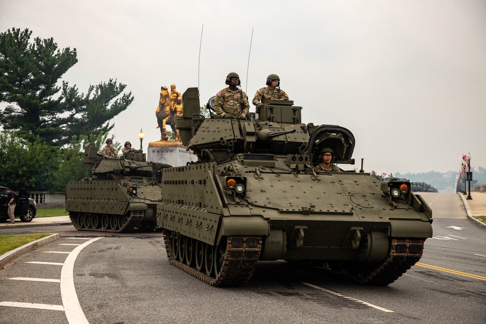 U.S. Army Soldiers, Equipment and Equestrian Teams Merge to Head to the Parade