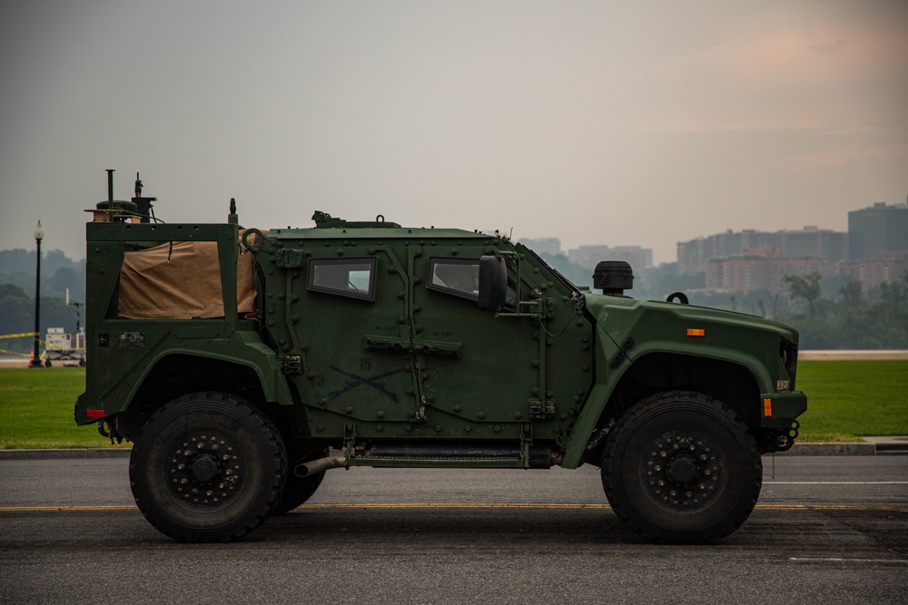 U.S. Army Soldiers, Equipment and Equestrian Teams Merge to Head to the Parade