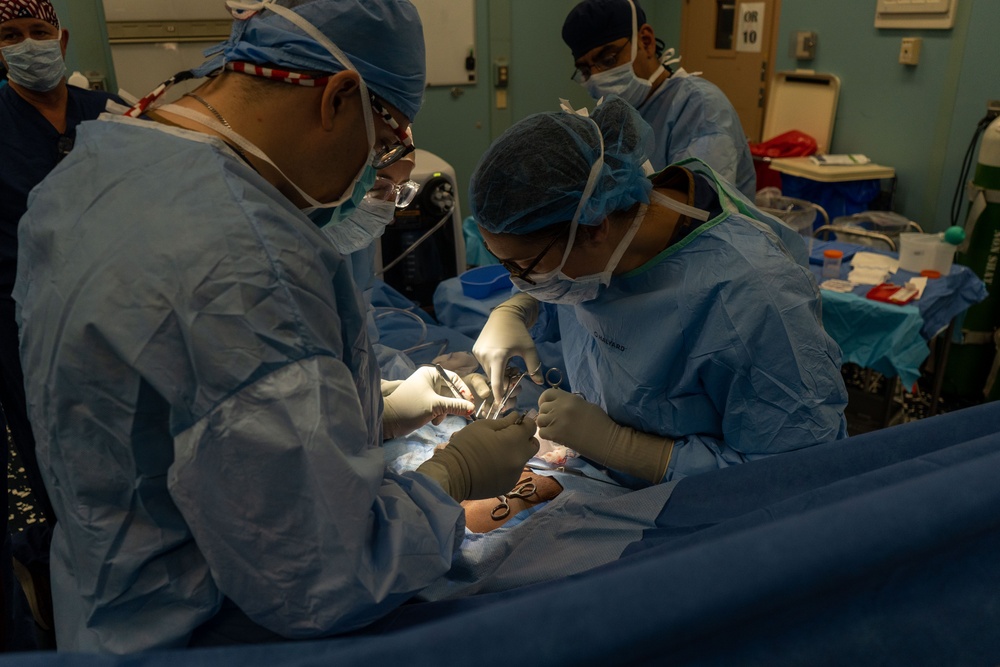 CP25 Surgeries Aboard USNS Comfort