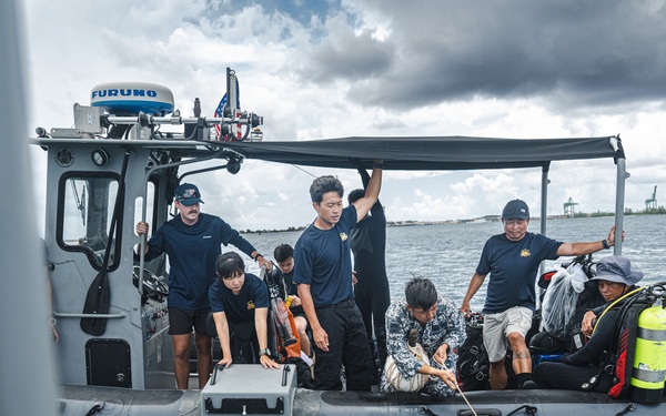 EODMU5 Singapore Naval Diving Unit UNDET Training