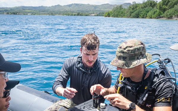 EODMU5 Republic of Singapore Naval Diving Unit UNDET Training
