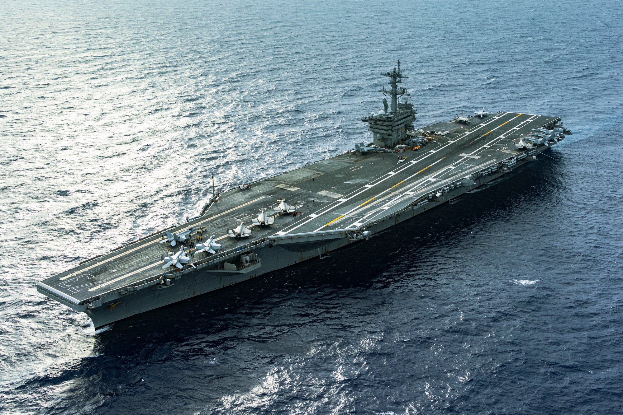 DVIDS - Images - George Washington Conducts Helicopter Operations