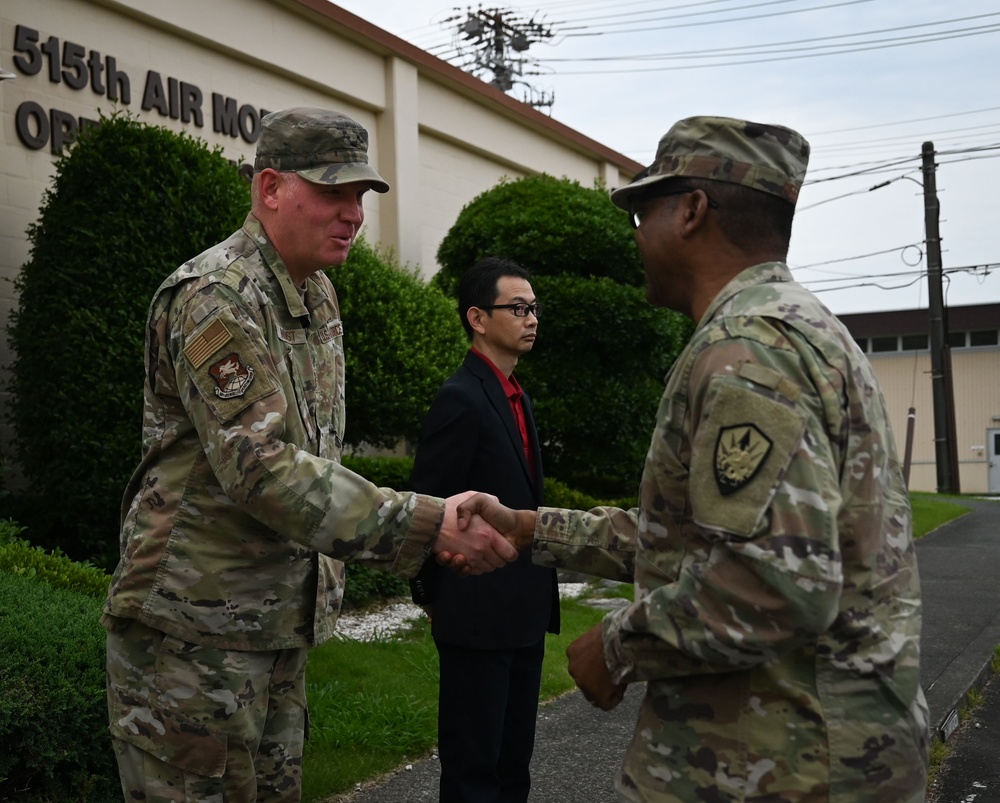 USTRANSCOM commander visits Yokota