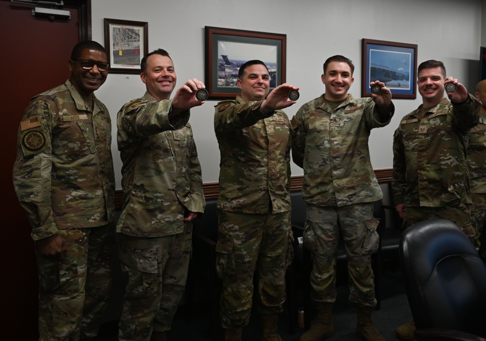 USTRANSCOM commander visits Yokota