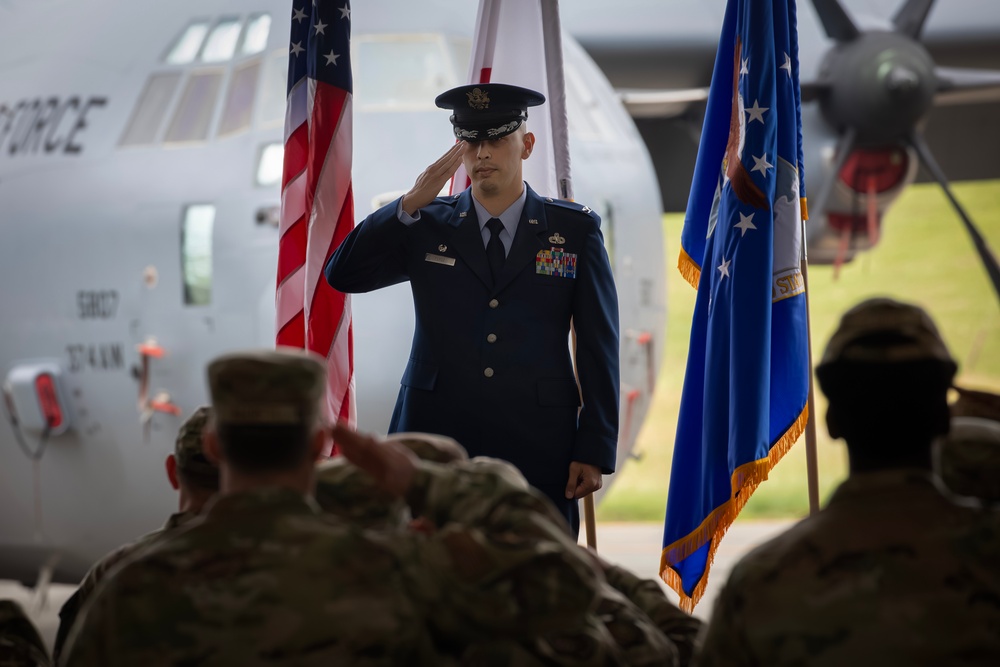 374 MXG Change of Command