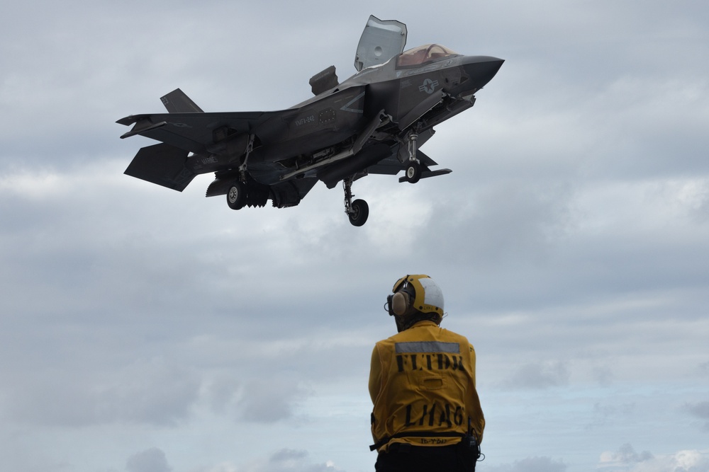 31st MEU | F-35B Lightning II flight operations