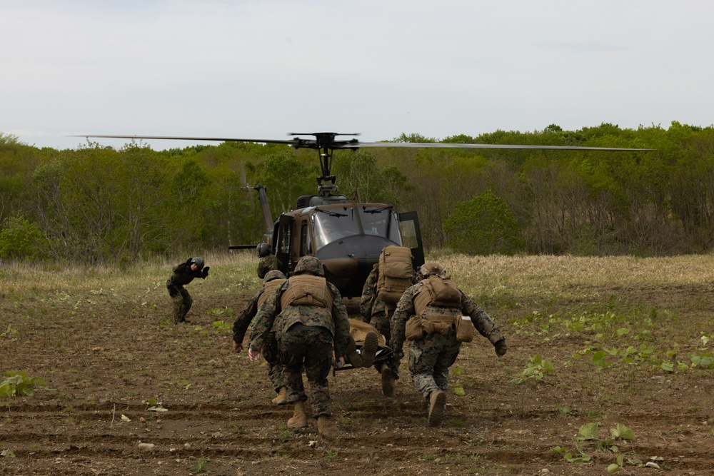 ARTP 25.1 | U.S. Marines and Sailors Execute a Medical Evacuation Drill