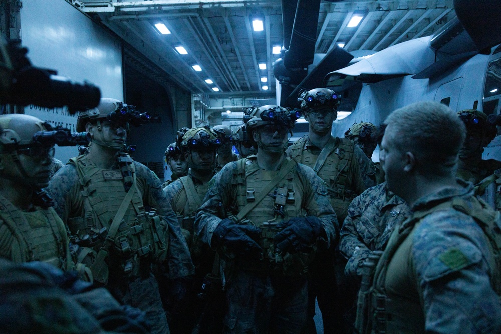 31st MEU | BLT 1/7 conducts intro to fast rope training