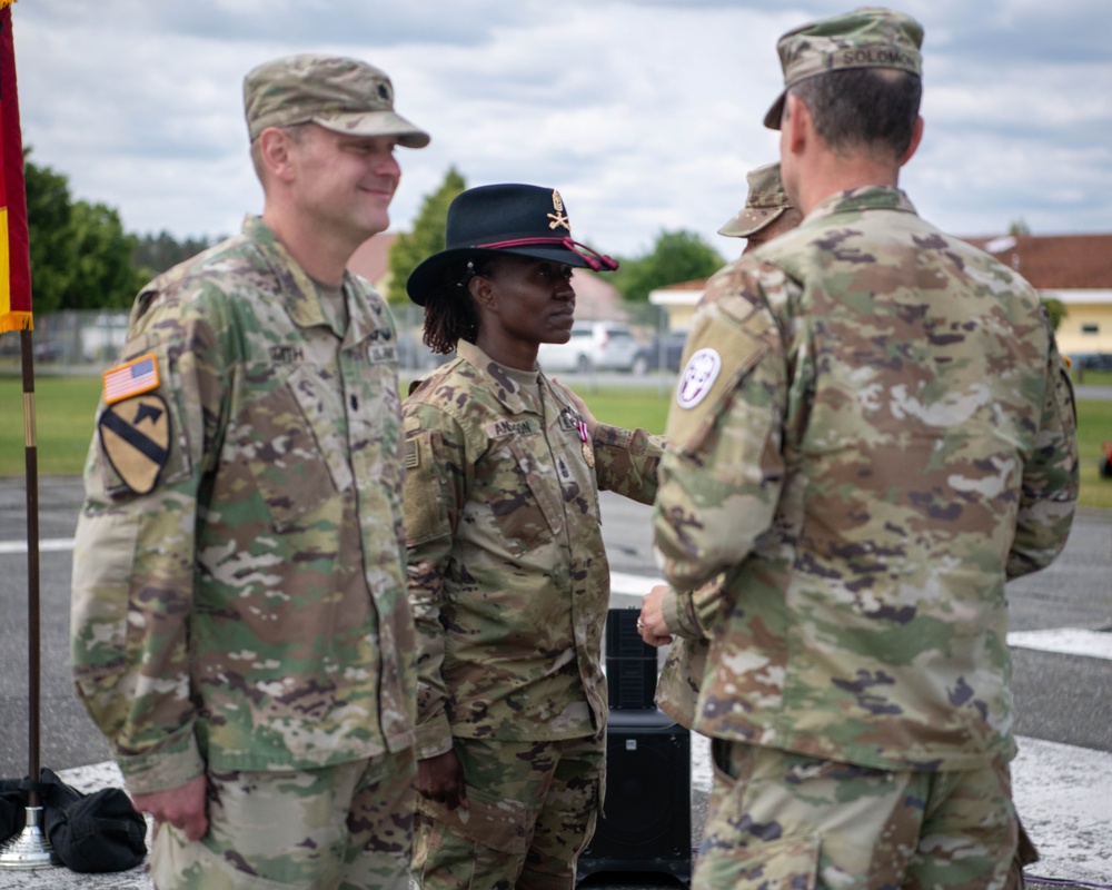 Grafenwoehr Clinic Change of Command