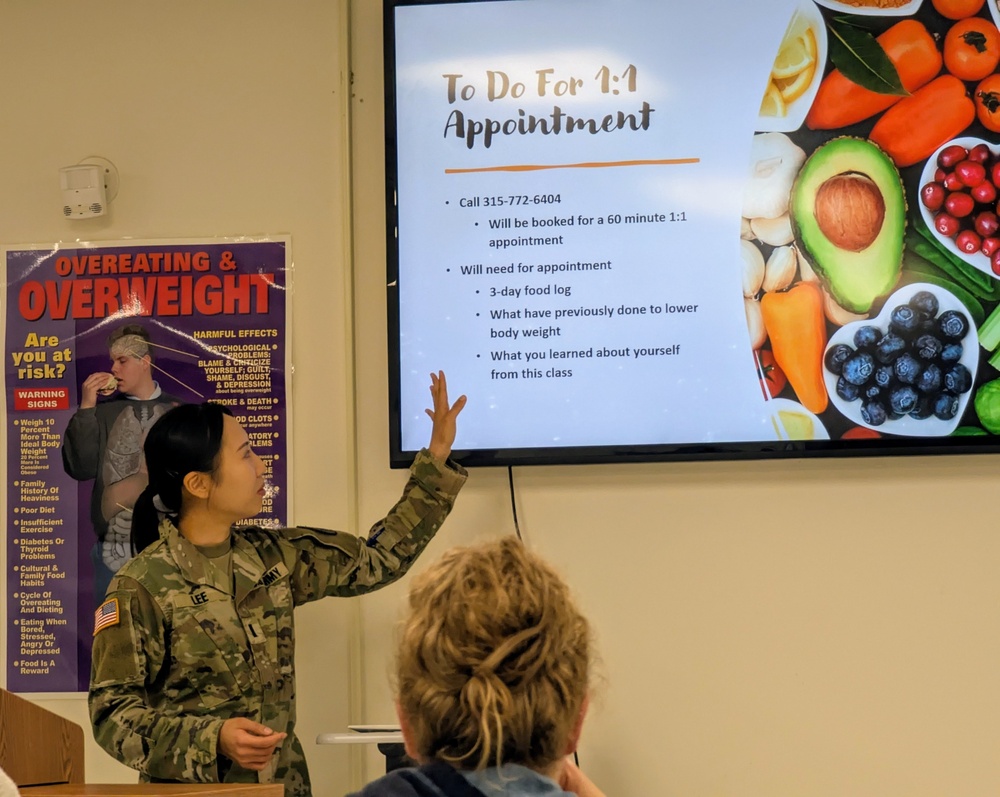 Fort Drum spouses take a wellness tour with Army Volunteer Corps