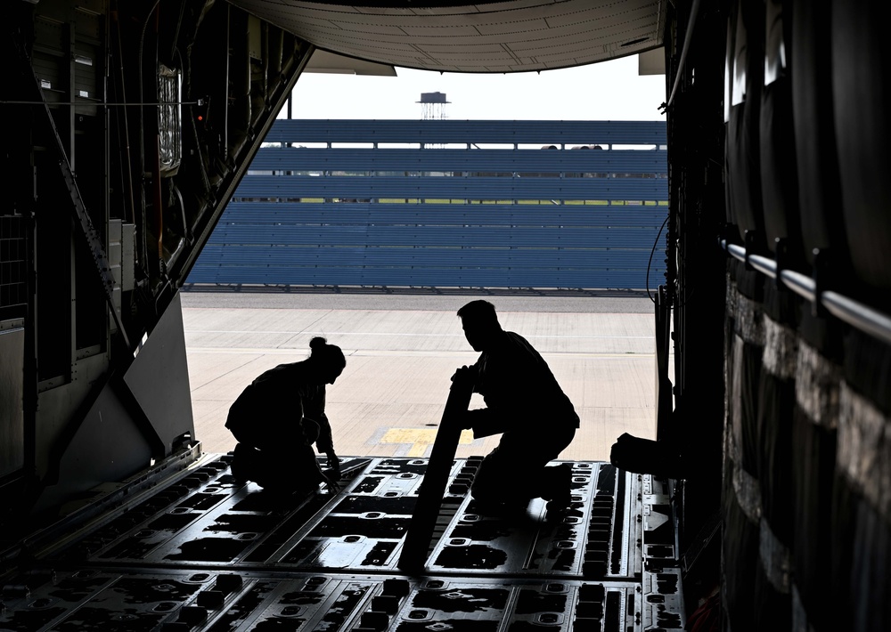352nd Loadmasters prepare for flight