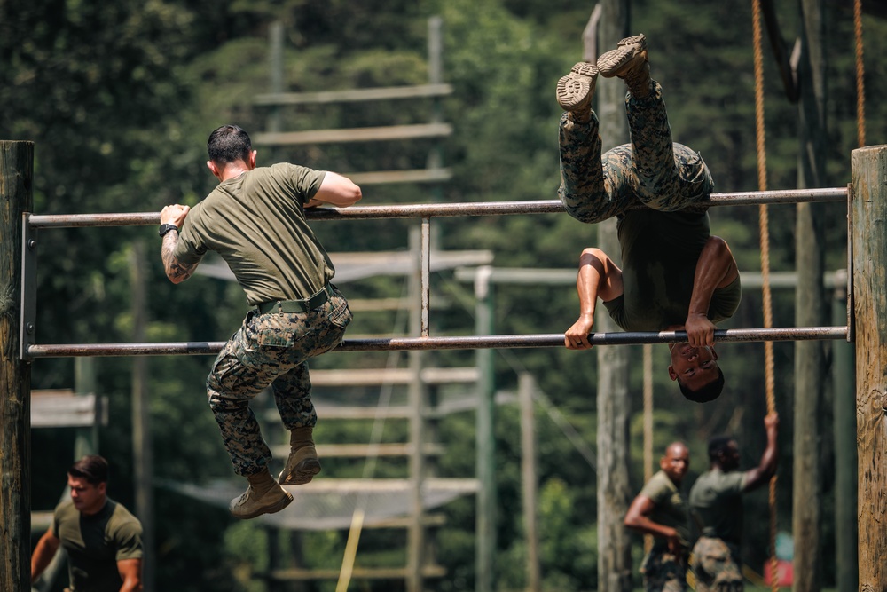 Force Fitness Instructor Course 3-25 conducts obstacle course demo