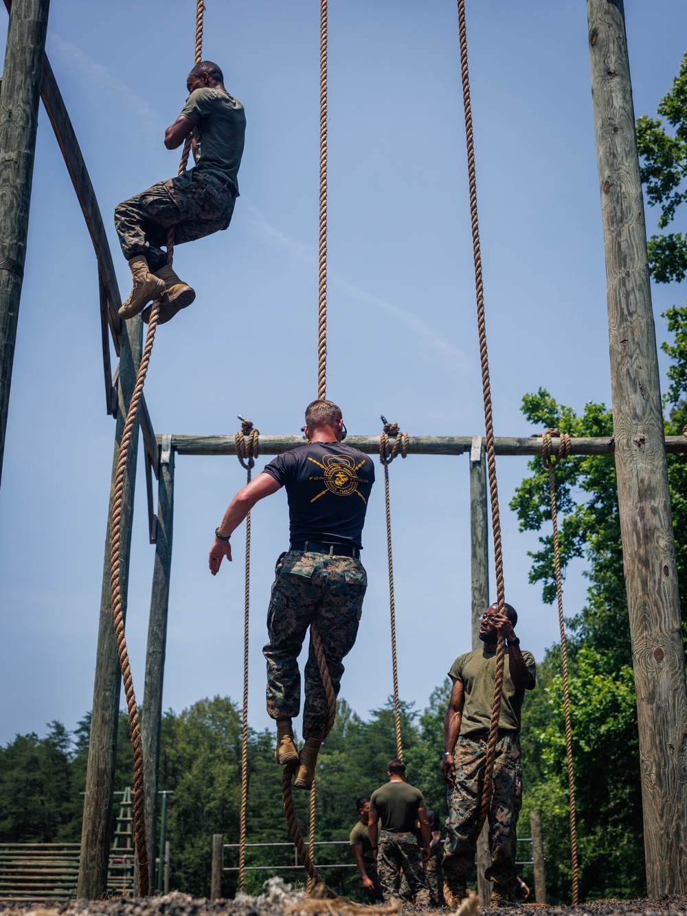 Force Fitness Instructor Course 3-25 conducts obstacle course demo