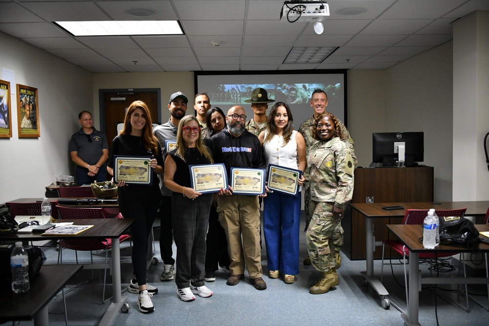 Local Media Executives Experience a Day in the Life of a Soldier