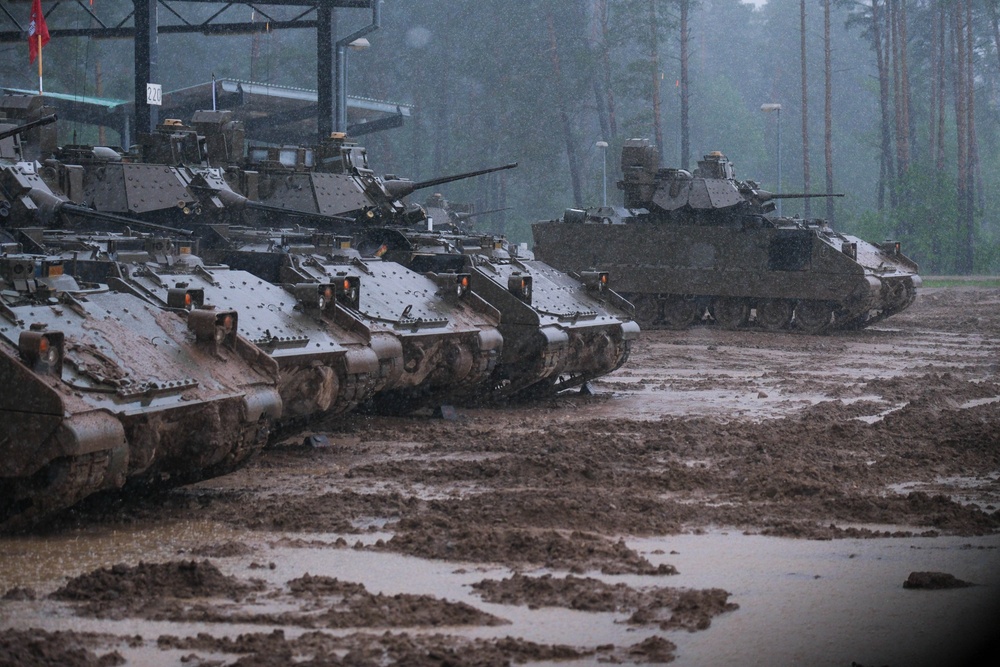 U.S. soldiers in Poland advance their Bradley Fighting Vehicle battlefield skills