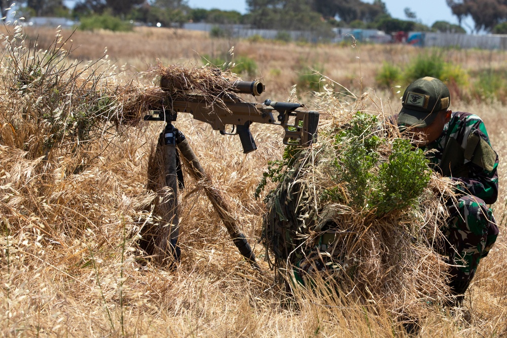 U.S. Marines, Indonesian Korps Marinir participate in stalking drills