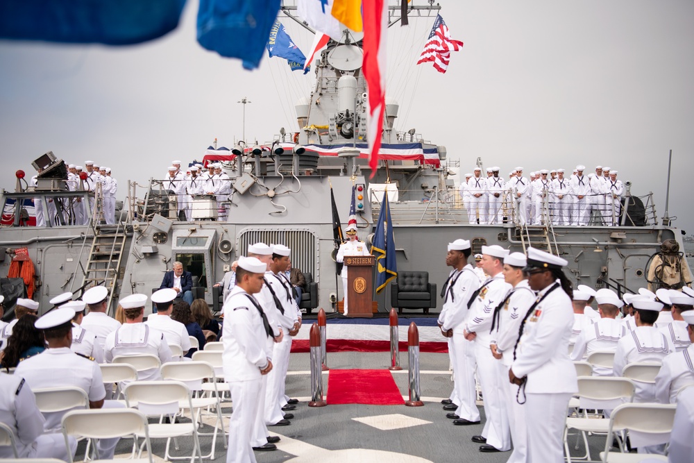 USS Stethem observes namesake memorial ceremony