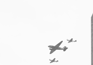 Historic WWII aircraft overfly 250th Army Birthday parade